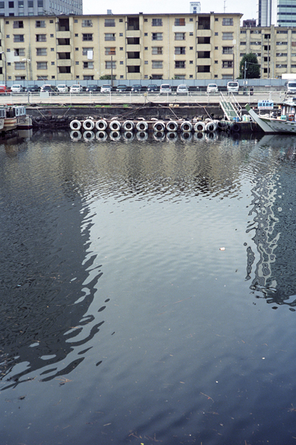 Uʐ^Ao f-2009.08.23Yokohama-IIIf-Summicron50mmF2-EKTAR100-112.jpg 2009.08.23<BR>l<BR>Vf Summicron50/2<BR>Ektar100