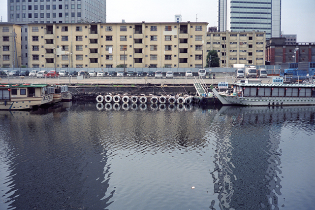 Uʐ^Ao f-2009.08.23Yokohama-IIIf-Summicron50mmF2-EKTAR100-119.jpg 2009.08.23<BR>l<BR>Vf Summicron50/2<BR>Ektar100