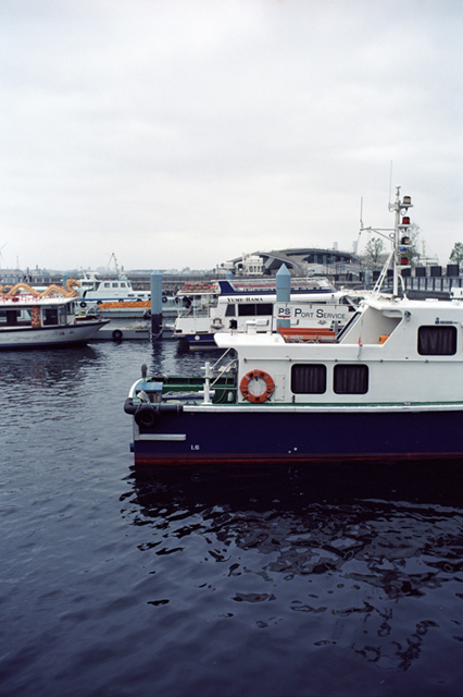 Uʐ^Ao f-2009.08.30Yokohama-IIIf-Summicron50mmF2-EKTAR100-107.jpg 2009.08.30<BR>l<BR>F2 35/2S<BR>Ektar100