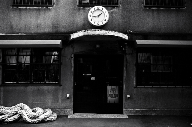 Uʐ^Ao f-2009.11.08Yokohama-IIIf-Summicron35mmF2-ACROS100-210.jpg 2009.11.08<BR>l<BR>Vf Summicron35/2<BR>ACROS100 D76 1:1