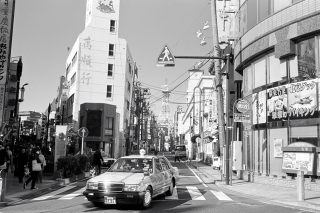 Uʐ^Ao f-2009.11.15Yokohama-IIIf-Summicron35mmF2-Y2-ACROS100-007.jpg 2009.11.15<BR>l<BR>Vf Summicron35/2 Y2<BR>ACROS100 D76 1:1