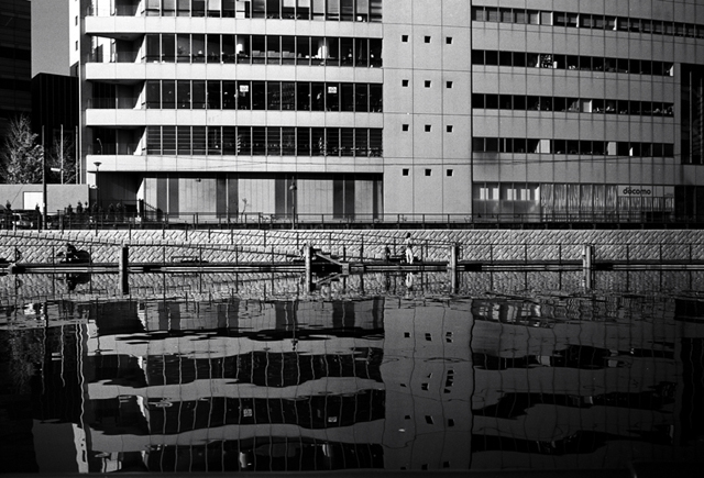 Uʐ^Ao f-2009.12.06Yokohama-IIIf-Summicron35mmF2-Y2-ACROS100-002.jpg 2009.11.23-12.06<BR>l<BR>Vf Summicron35/2 Y2<BR>PRESTO400 ACROS100 D76 1:1