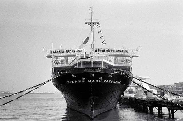 Uʐ^Ao f-2010.04.18Yokohama-Ikon-Biogon35mmF2.8-Y2-400TX-323.jpg 2010.04.18<BR>l<BR>IKON Biogon35/2.8<BR>Y2 400TX D76 1:1