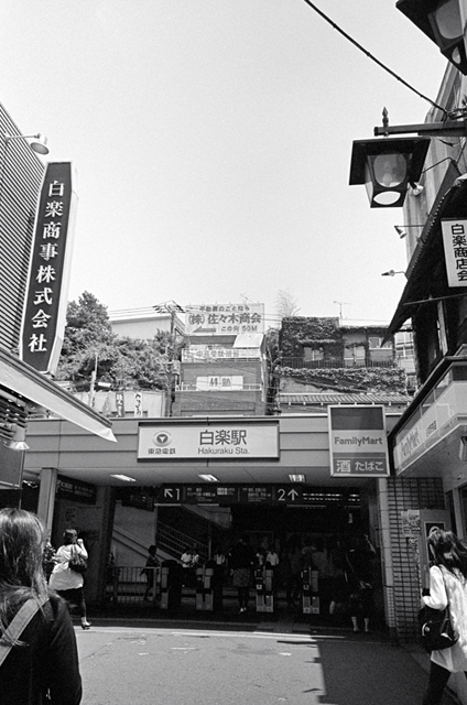 Uʐ^Ao f-2010.06.12Rokkakubashi-Ikon-GR28mmF2.8-400TX-013.jpg 2010.06.12<BR>Zp<BR>IKON GR28/2.8<BR>400TX D76 1:1