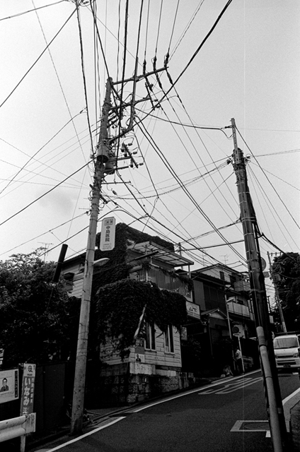 Uʐ^Ao f-2010.06.20-26Yamate-Honmoku-Oimachi-Nihonbashi-Ikon-GR28mmF2.8-400TX-002.jpg 2010.06.20-26 R<BR>{qE䒬E{<BR>IKON GR28/2.8<BR>400TX D76 1:1