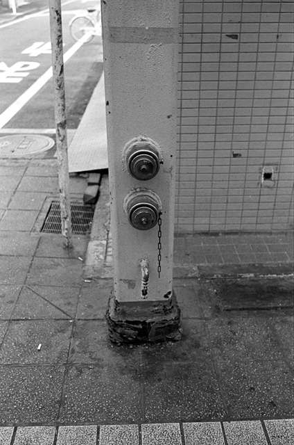 Uʐ^Ao f-2011.05.02Yokohama-Ikon-NOKTON35mmF1.2-400TX-004.jpg 2011.05.02<BR>l<BR>IKON NOKTON35/1.2<BR>400TX D76 1:1