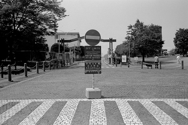 Uʐ^Ao f-2011.05.02Yokohama-Ikon-NOKTON35mmF1.2-400TX-007.jpg 2011.05.02<BR>l<BR>IKON NOKTON35/1.2<BR>400TX D76 1:1