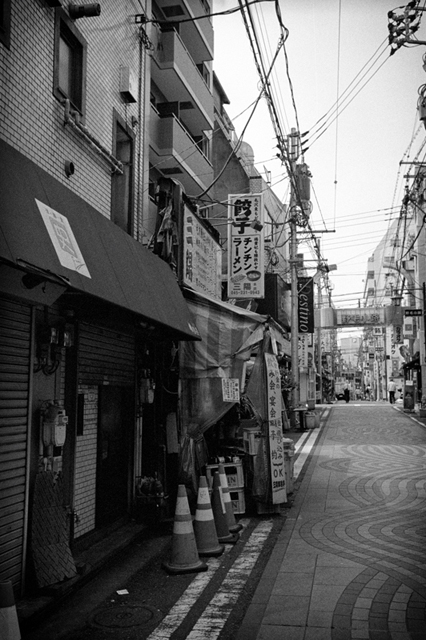 Uʐ^Ao f-2013.06.29Yokohama-Summaron35mmF3.5-BW400CN-15.jpg 2013.06.29<BR>l<BR>IKON Summaron35/3.5<BR>BW400CN