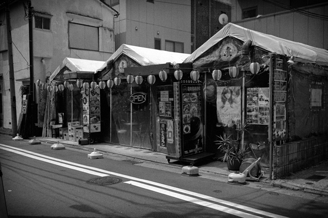 Uʐ^Ao f-2013.06.29Yokohama-Summaron35mmF3.5-BW400CN-22.jpg 2013.06.29<BR>l<BR>IKON Summaron35/3.5<BR>BW400CN