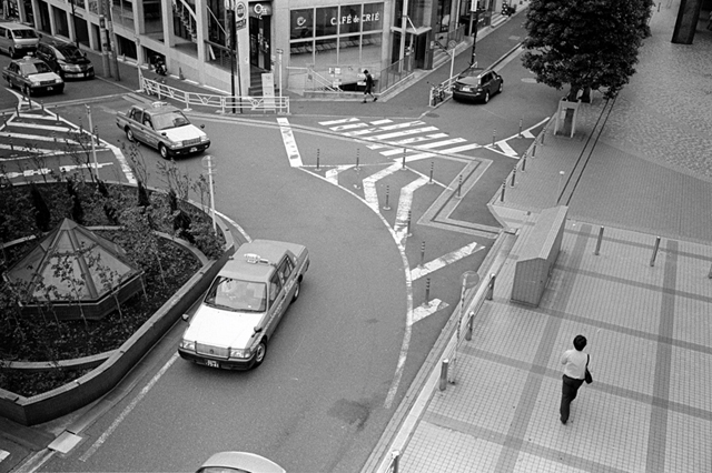 Uʐ^Ao f-2013.07.06Ebisu-IKON-Summaron35mmF3.5-400TX-007.jpg 2013.07.06<BR><BR>IKON Summaron35/3.5<BR>400TX D76 1:1