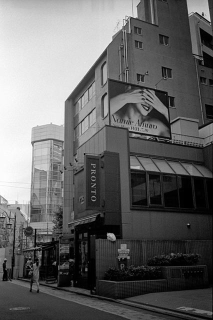 Uʐ^Ao f-2013.07.06Ebisu-IKON-Summaron35mmF3.5-400TX-012.jpg 2013.07.06<BR><BR>IKON Summaron35/3.5<BR>400TX D76 1:1