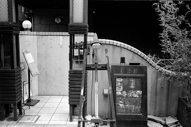 Uʐ^Ao f-2013.07.06Ebisu-IKON-Summaron35mmF3.5-400TX-020.jpg 2013.07.06<BR><BR>IKON Summaron35/3.5<BR>400TX D76 1:1