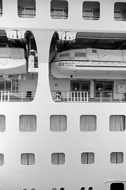 Uʐ^Ao f-2013.07.14Yokohama-IKON-Y2-Summaron35mmF3.5-400TX-28.jpg 2013.07.14<BR>l<BR>IKON Y2 Summaron35/3.5<BR>400TX D76 1:1