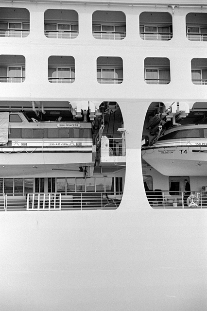 Uʐ^Ao f-2013.07.14Yokohama-IKON-Y2-Summaron35mmF3.5-400TX-30.jpg 2013.07.14<BR>l<BR>IKON Y2 Summaron35/3.5<BR>400TX D76 1:1