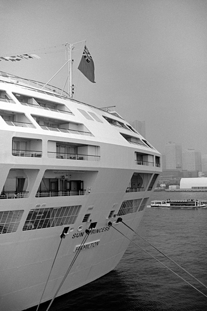 Uʐ^Ao f-2013.07.14Yokohama-IKON-Y2-Summaron35mmF3.5-400TX-38.jpg 2013.07.14<BR>l<BR>IKON Y2 Summaron35/3.5<BR>400TX D76 1:1