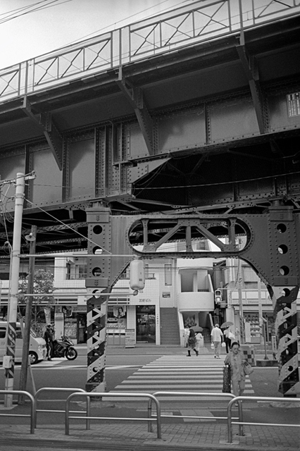 Uʐ^Ao f-2013.07.20Yokohama-IKON-Summicron35mmF2-400TX-17.jpg 2013.07.20<BR>l<BR>IKON Summicron35/F2<BR>400TX D76 1:1