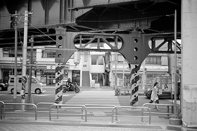 Uʐ^Ao f-2013.07.20Yokohama-IKON-Summicron35mmF2-400TX-18.jpg 2013.07.20<BR>l<BR>IKON Summicron35/F2<BR>400TX D76 1:1