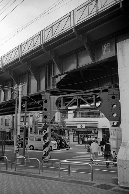 Uʐ^Ao f-2013.07.20Yokohama-IKON-Summicron35mmF2-400TX-19.jpg 2013.07.20<BR>l<BR>IKON Summicron35/F2<BR>400TX D76 1:1