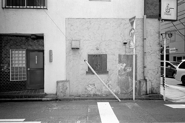 Uʐ^Ao f-2013.07.27Yokohama-IKON-GR28mmF2.8-400TX-36.jpg 2013.07.27<BR>l<BR>IKON GR28/2.8<BR>400TX D76 1:1