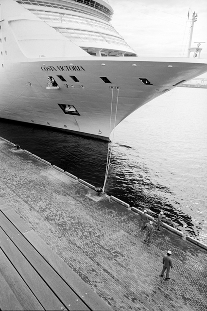 Uʐ^Ao f-2013.08.24Yokohama-IKON-Elmarit28mmF2.8-ACROS100-013.jpg 2013.08.24<BR>l<BR>IKON Elmarit28/2.8<BR>ACROS100 D76 1:1