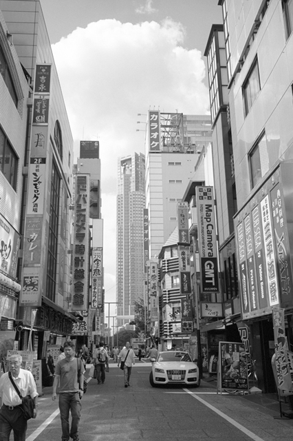 Uʐ^Ao f-2013.09.29Shinjuku-M4-Summilux35mmF1.4-BW400CN-08.jpg 2013.09.29<BR><BR>M4 Summilux35/1.4<BR>BW400CN