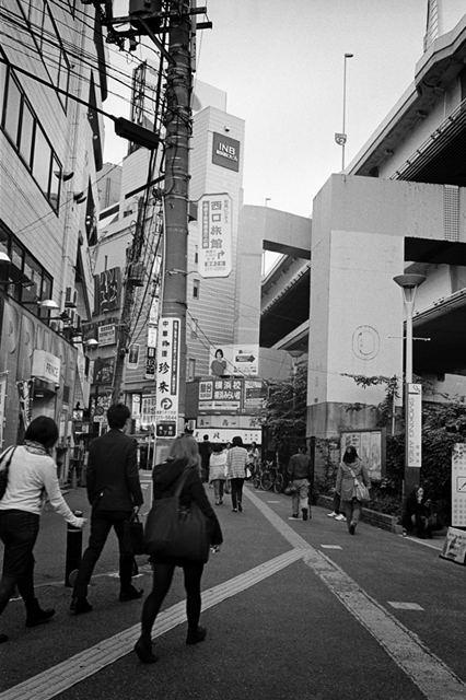 Uʐ^Ao f-2013.11.02Yokohama-M4-Summilux35mmF1.4-400TX-14.jpg 2013.11.02<BR>l<BR>M4 Summilux35/1.4<BR>400TX D76 1:1