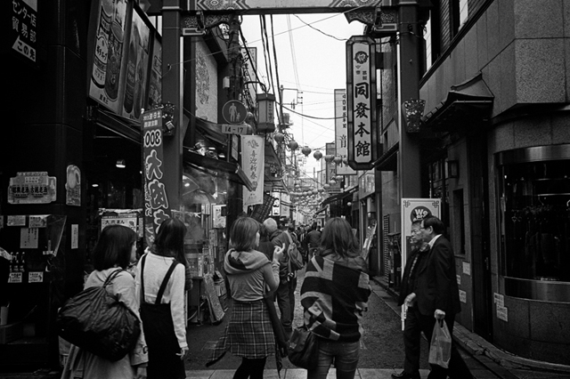 Uʐ^Ao f-2013.11.10-2Yokohama-M4-Summilux35mmF1.4-400TX-15.jpg 2013.11.10<BR>l-2<BR>M4 Summilux35mmF1.4<BR>400TX D76 1:1