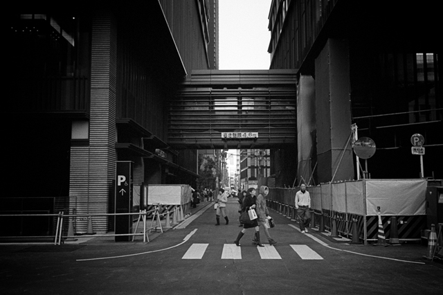 Uʐ^Ao f-2013.11.16Tokyo-M4-Summilux35mmF1.4-400TX-11.jpg 2013.11.16<BR><BR>M4 Summilux35mmF1.4<BR>400TX