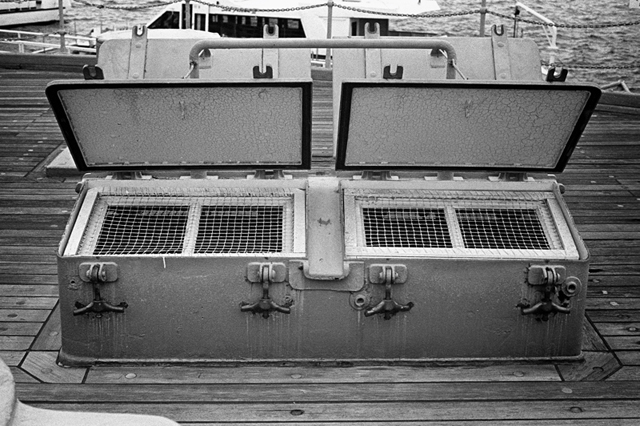 Uʐ^Ao f-2013.12.08Yokosuka-Mikasa-M4-Summilux50mmF1.4-400TX-09.jpg 2013.12.08<BR>{ O}<BR>M4 Summilux50mmF1.4<BR>400TX D76 1:1