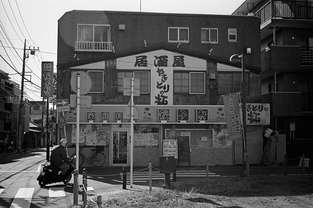 Uʐ^Ao f-2013.12.15Yokohama-M4-Summilux50mmF1.4-400TX-15.jpg 2013.12.15<BR>l<BR>M4 Summilux50mmF1.4<BR>400TX D76 1:1