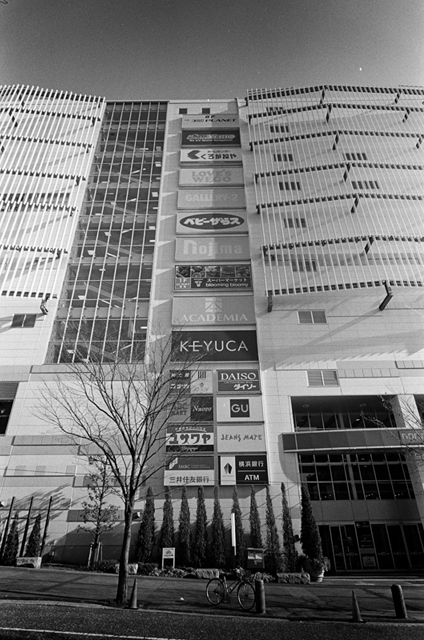 Uʐ^Ao f-2014.01.18Yokohama-M4-SuperAngulon21mmF4-400TX-D76-undiluted-02.jpg 2014.01.18<BR>l<BR>M4 Super-Angulon21mmF4<BR>400TX D76 undiluted