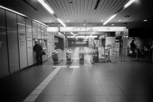 Uʐ^Ao f-2014.02.16Yokohama-M3-SuperAngulon21mmF4-400TX-D76-undiluted-13.jpg 2014.02.16<BR>l<BR>M3 SuperAngulon21mmF4<BR>400TX D76 undiluted