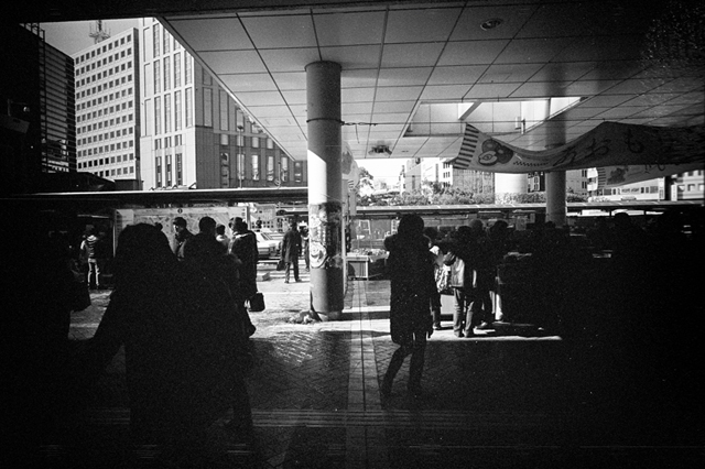 Uʐ^Ao f-2014.02.16Yokohama-M3-SuperAngulon21mmF4-400TX-D76-undiluted-25.jpg 2014.02.16<BR>l<BR>M3 SuperAngulon21mmF4<BR>400TX D76 undiluted