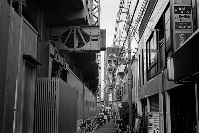 Uʐ^Ao f-2014.04.05Yokohama-M3-Summicron50mmF2Rigidlate-400TX-D76-undiluted-39.jpg 2014.04.05<BR>l (2)<BR>M3 Summicron50mmF2Rigid-late<BR>400TX D76 undiluted