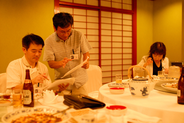 1970年卒業 西谷中学校同窓会 f-2006.09.16-200_0409.jpg 2006.09.16<BR>西谷中学同窓会<BR>幹事会