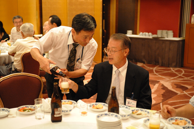 1970年卒業 西谷中学校同窓会 f-2008.09.20-2112.jpg 2008.09.20<BR>1970年卒業<BR>西谷中学同窓会