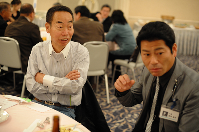 1970年卒業 西谷中学校同窓会 f-2010.10.30Nishiya-102-0334.jpg 2010.10.30<BR>1970年卒業<BR>西谷中学同窓会