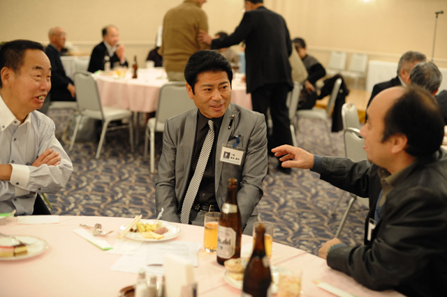 1970年卒業 西谷中学校同窓会 f-2010.10.30Nishiya-107-0340.jpg 2010.10.30<BR>1970年卒業<BR>西谷中学同窓会
