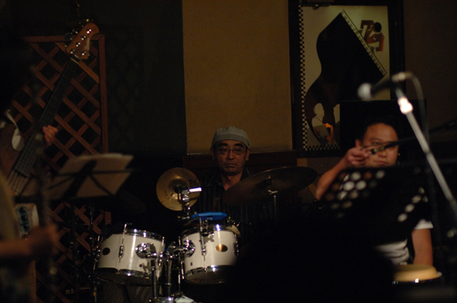 ���U���ʐ^�A���o�� f-2007.06.09-0042.jpg 2007.06.09<BR>Trio255+<BR>Lafu & Sting