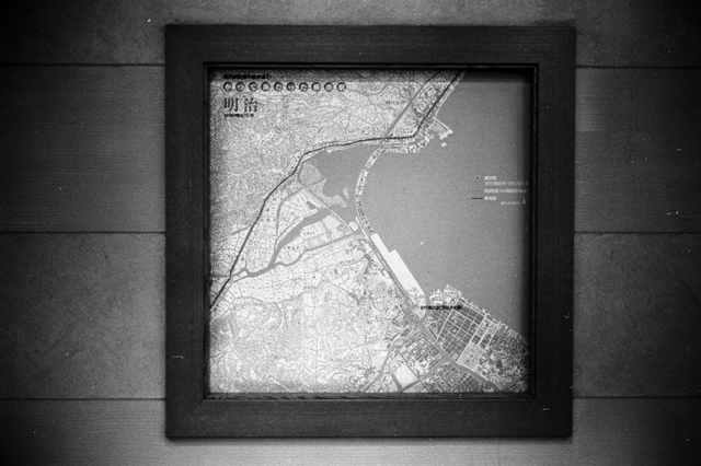 ���U���ʐ^�A���o�� f-2010.03.14Yokohama-Ikon-Summicron35mmF2-ACROS100-043.jpg 2010.03.14-22<BR>���l�E�H�c<BR>�Vf Summicron35/2<BR>ACROS100 D76 1:1