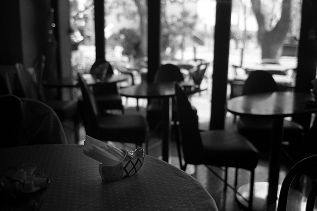 ���U���ʐ^�A���o�� f-2010.04.12Yokohama-Ikon-Summicron35mmF2-400TX-035.jpg 2010.04.12<BR>���l<BR>IKON Summicron35/2<BR>400TX D76 1:1