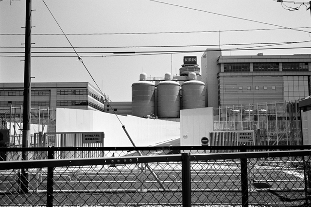 ���U���ʐ^�A���o�� f-2010.04.25Tsurumi-Namamugi-Ikon-Biogon35mmF2.8-ACROS100-049.jpg 2010.04.25<BR>�ߌ��E����<BR>IKON Biogon35/2.8<BR>ACROS100 D76 1:1