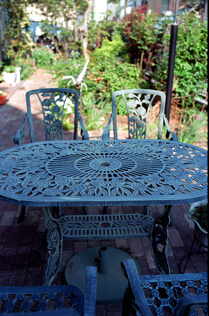 ���U���ʐ^�A���o�� f-2011.04.29Ie-Ikon-NOKTON35mmF1.2-EKTAR100-014.jpg 2011.04.29<BR>��<BR>IKON NOKTON35/1.2<BR>Ektar100