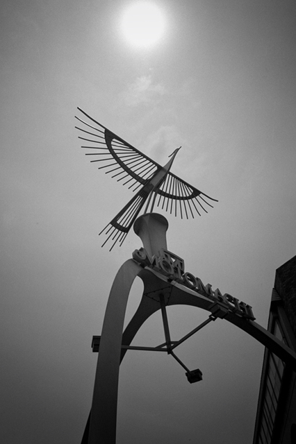 ���U���ʐ^�A���o�� f-2013.06.30Yokohama-Ikon-Summaron35mmF3.5-BW400CN-40.jpg 2013.06.30<BR>���l<BR>IKON Summaron35/3.5<BR>BW400CN