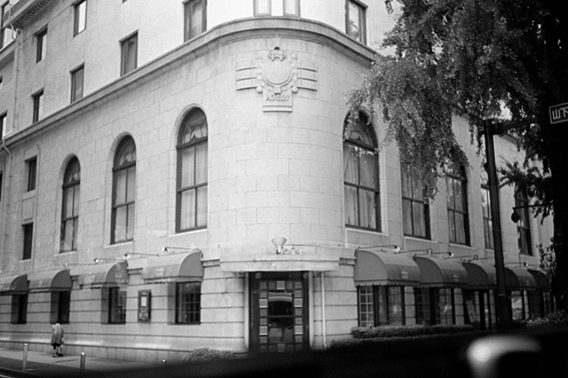 ���U���ʐ^�A���o�� f-2013.07.14Yokohama-IKON-Y2-Summaron35mmF3.5-400TX-56.jpg 2013.07.14<BR>���l<BR>IKON Y2 Summaron35/3.5<BR>400TX D76 1:1