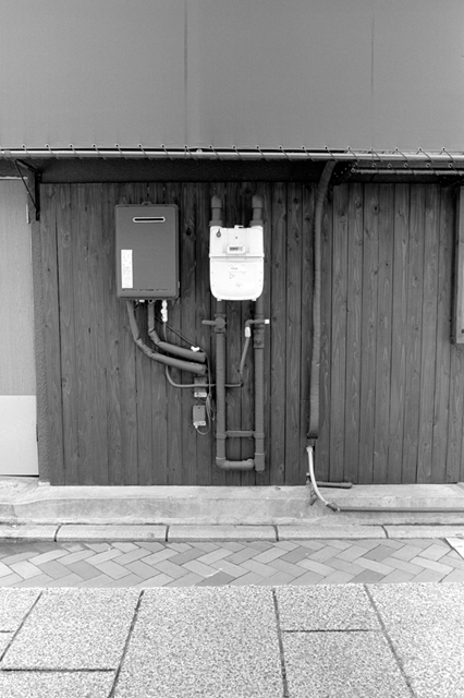 ���U���ʐ^�A���o�� f-2013.08.10Yokohama-IKON-Elmarit28mmF2.8-ACROS100-34.jpg 2013.08.10<BR>���l<BR>IKON Elmarit28/2.8<BR>ACROS100 D76 1:1
