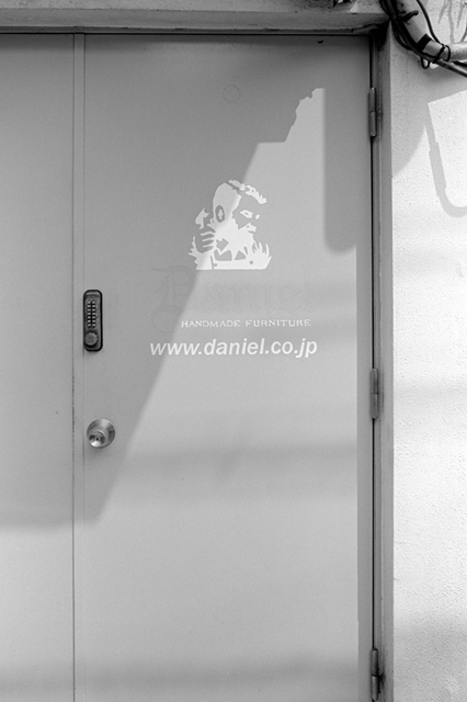 ���U���ʐ^�A���o�� f-2013.08.10Yokohama-IKON-Elmarit28mmF2.8-ACROS100-40.jpg 2013.08.10<BR>���l<BR>IKON Elmarit28/2.8<BR>ACROS100 D76 1:1