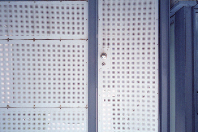 ���U���ʐ^�A���o�� f-2013.08.11Yokohama-IKON-Elmarit28mmF2.8-PN400N-239.jpg 2013.08.11<BR>���l<BR>IKON Elmarit28/2.8<BR>PN400N