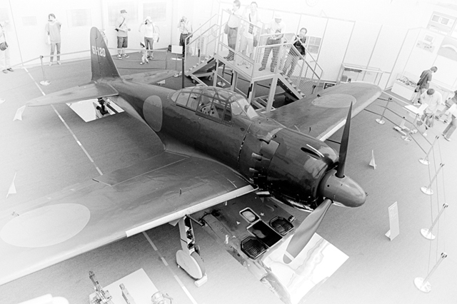 ���U���ʐ^�A���o�� f-2013.08.14Tokorozawa-IKON-Elmarit28mmF2.8-400TX-039.jpg 2013.08.14<BR>����<BR>IKON Elmarit28/2.8<BR>400TX D76 1:1