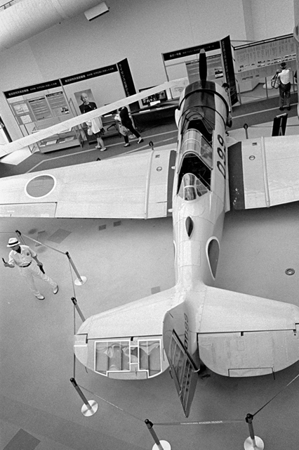 ���U���ʐ^�A���o�� f-2013.08.14Tokorozawa-IKON-Elmarit28mmF2.8-400TX-046.jpg 2013.08.14<BR>����<BR>IKON Elmarit28/2.8<BR>400TX D76 1:1